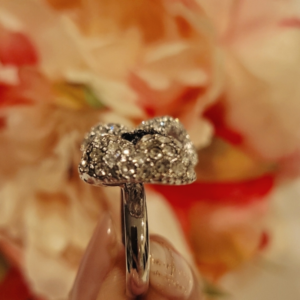 Statememt / Cocktail / Rhinestone Ribbon Ring - Picture 4 of 7